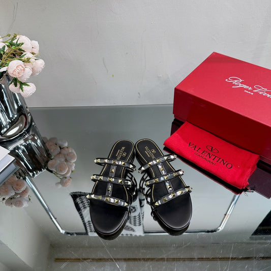 VT 25 Rockstud Flat Sandals Black PVC Sheepskin