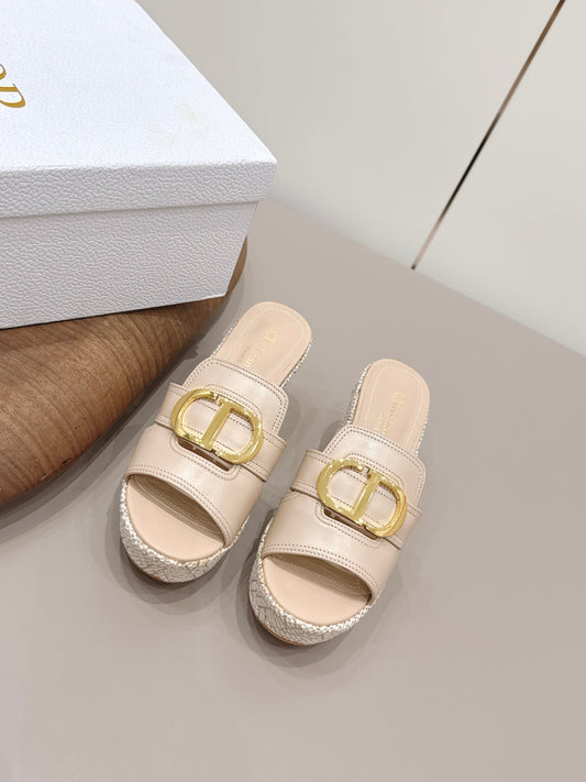 CD 30 Montaigne Wedge Slides 8cm Light Beige Calfskin 738319