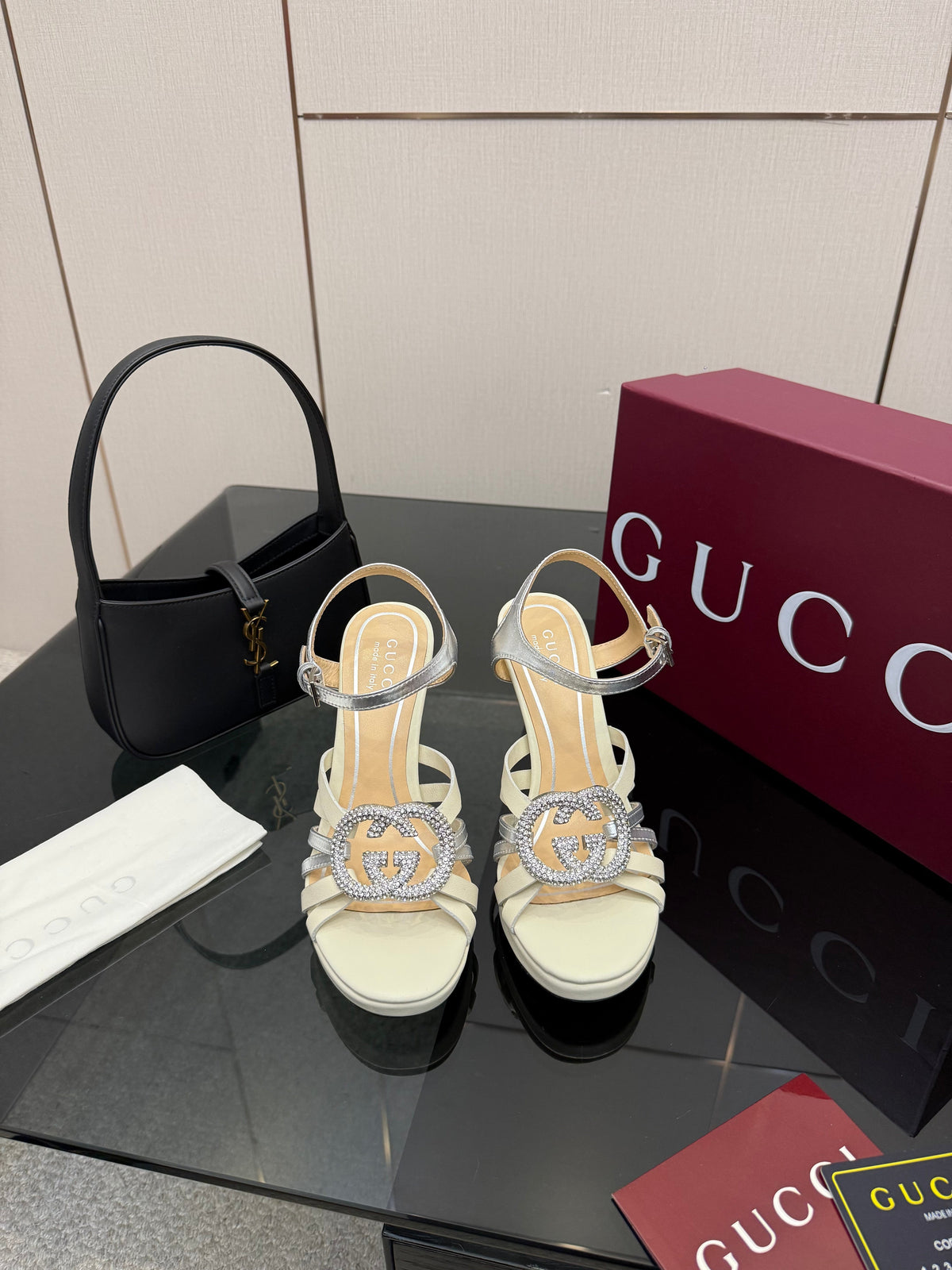 GG Pump 10.5cm With Crystal Interlocking G Ivory Sliver Leather