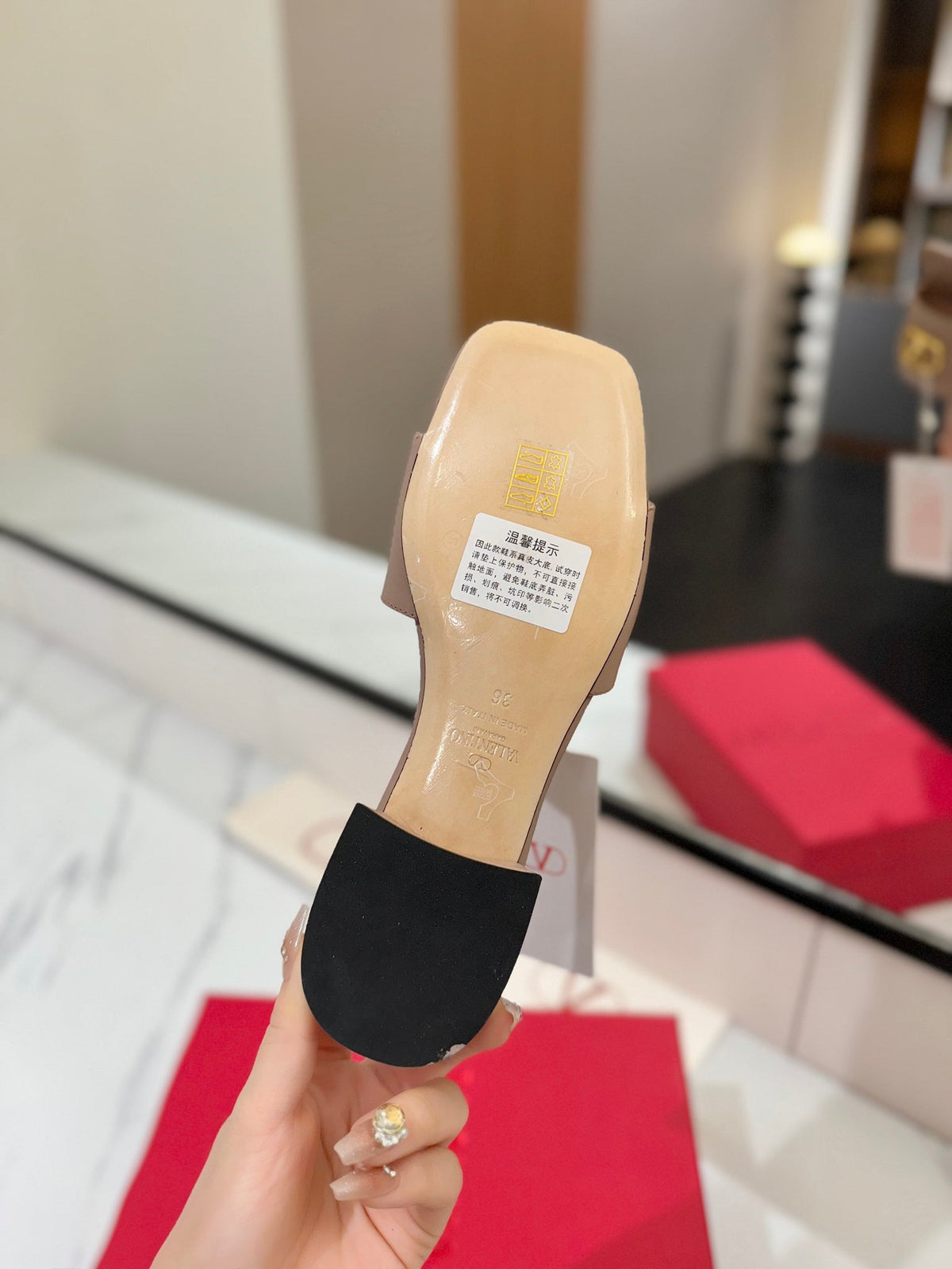 Valentino 26s Sandals Beige Smooth Calfskin With Gold Hardware