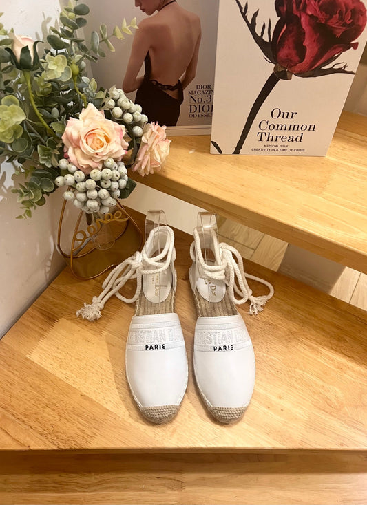 CD FW26 Sandals White Sheepskin 692255