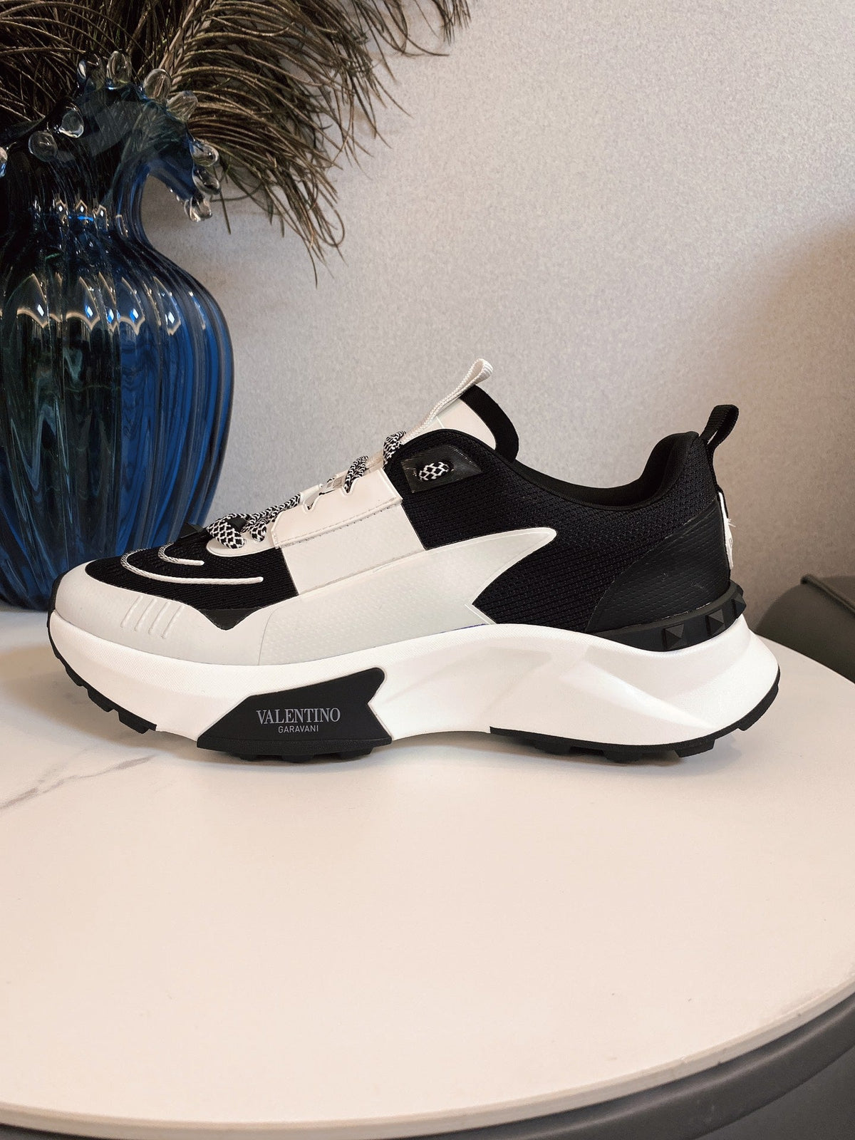 VT 25S Sneakers White Black Mesh TPU 563475