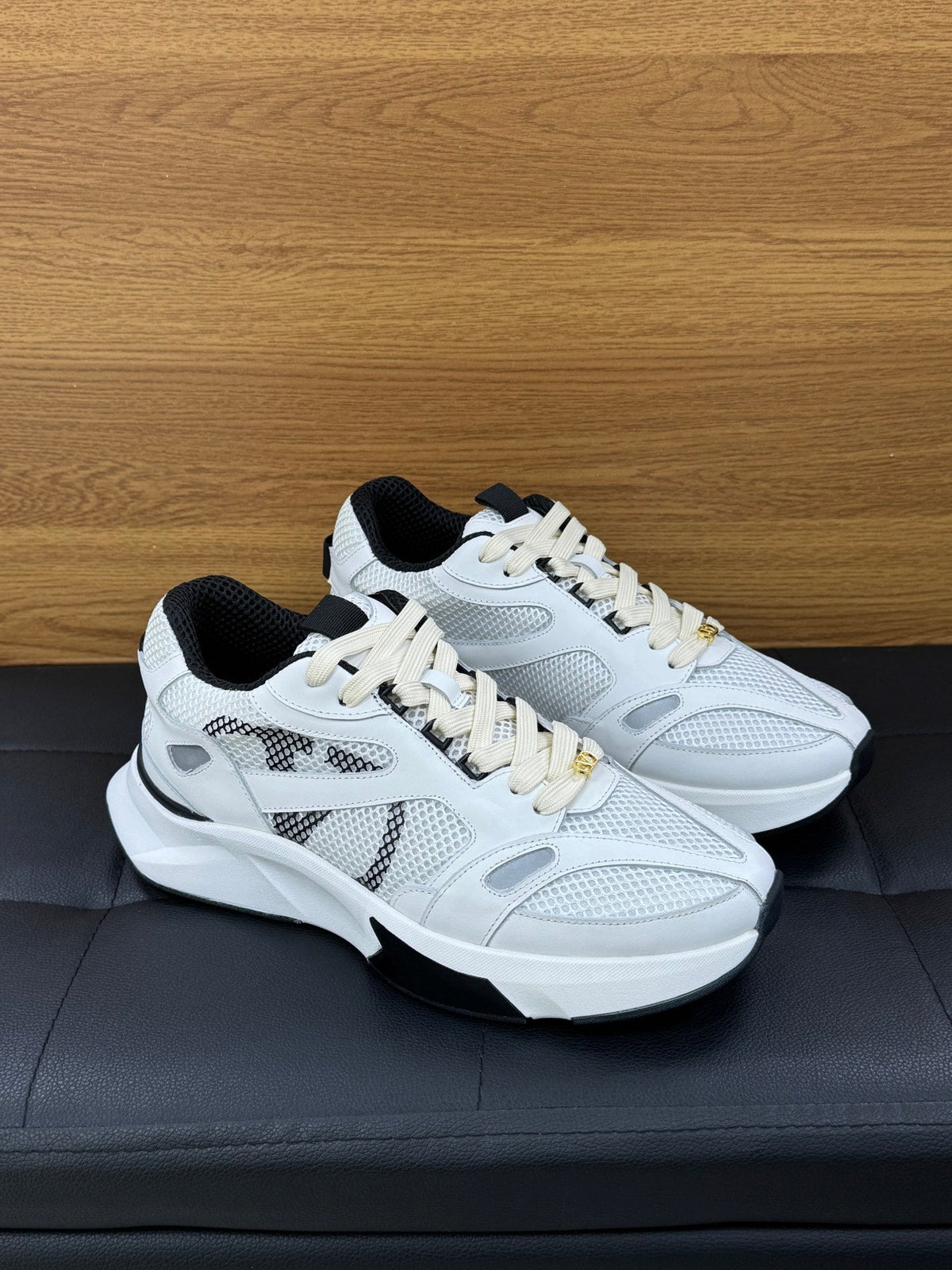 VT 26s Demivee Trainers White Mesh Suede 104032