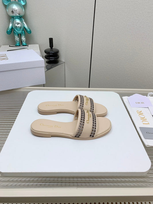 CD D-Lane Slide In Beige Cowhide 106275