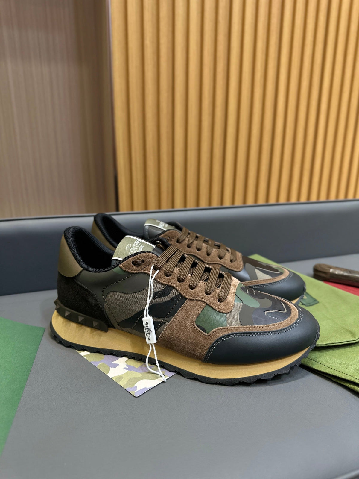 VT 25 Rockrunner Sneaker Camouflage Sheepskin 349044