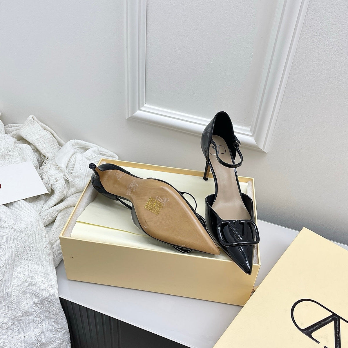 Valentino D'Orsay Slingback 6cm Black Patent Leather 726952