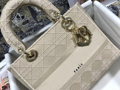 MEDIUM LADY D-LITE BEIGE CANNAGE EMBROIDERY
