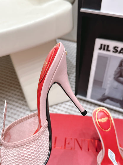 Valentino 26 Pointed Toe Rhinestone Buckle Sandals 10cm Light Pink in Mesh 813050
