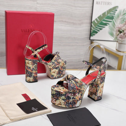VLTN Crasher Platform Sandals Beige Multicolor Fabric 913109