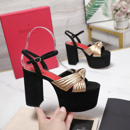 VLTN Crasher Platform Sandals Gold Black Leather 913107