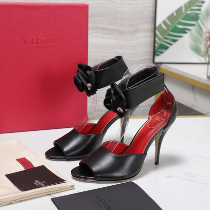 VLTN Drip Rose Applique Sandals 10.5cm Black Leather 913089