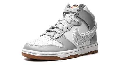 Dunk High "Chenille - Light Smoke" DR8805 003