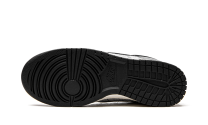 Dunk Low "Copy Paste" DQ5015 063