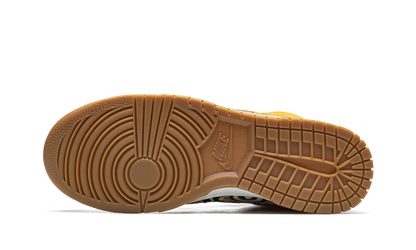 Dunk High "Somos Familia" DZ5354 045