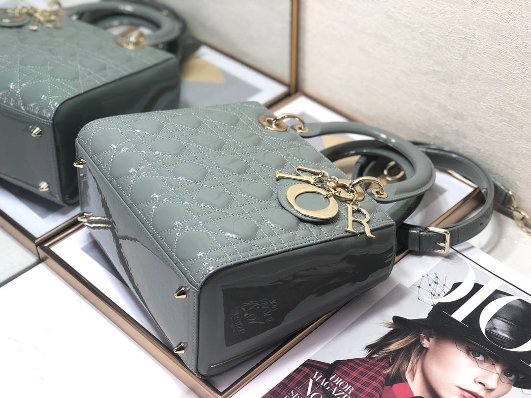 medium lady 24 grey patent calfskin