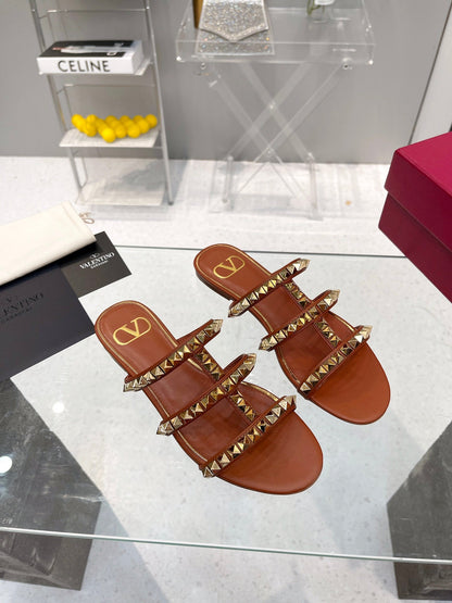 VT 26s Rockstud Flat Sandals Brown Sheepskin 714933