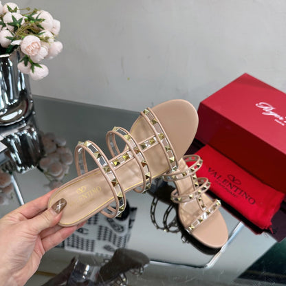 VT 25 Rockstud Sandals 65mm Beige PVC Sheepskin