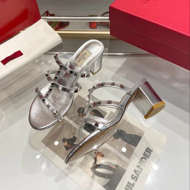 VT 26s Garavani Rockstud Slide Sandal Silver Cowhide 175602
