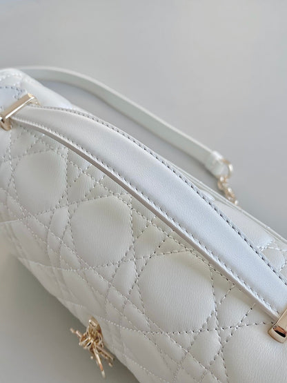 MISS LADY 24 LARGE BAG IN WHITE LAMBSKIN