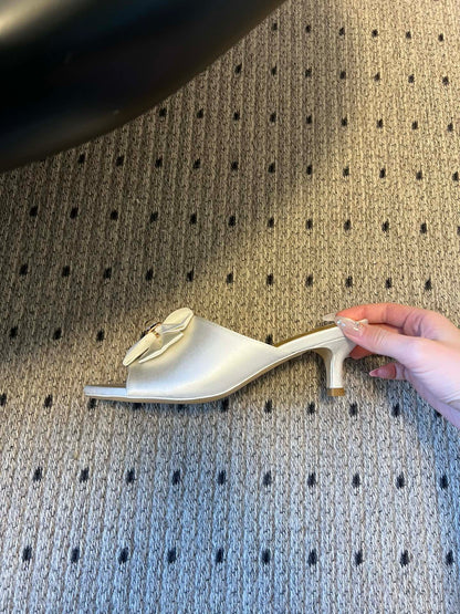 CC 26s High-Heeled Slides 60 White Satin Cowhide 627181