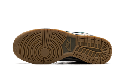 Dunk Low "Brown Bicoastal" HQ3483 104