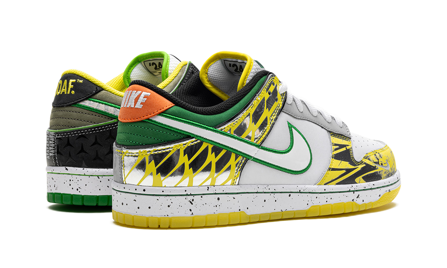 Dunk Low "What the Duck Away University of Oregon PE" HV1454 100