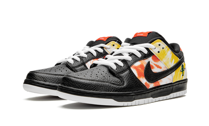 SB Dunk Low "Tie-Dye Rayguns 2019 - Black" BQ6832 001