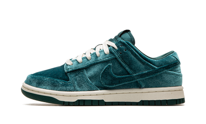 DUNK LO MNS WMNS "Green Velvet" DZ5224 300