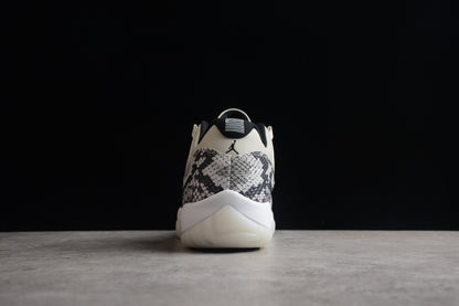 AJ 11 Low Snake