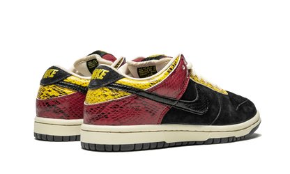 SB Dunk Low Premium "Coral Snake" 313170 701