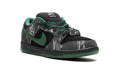 SB Dunk Low "There Skateboards" HF7743 001