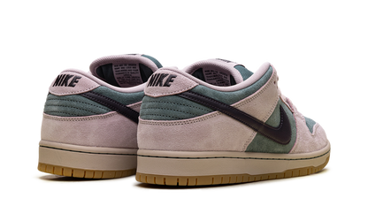 SB Dunk "Mineral Slate" HQ1625 300