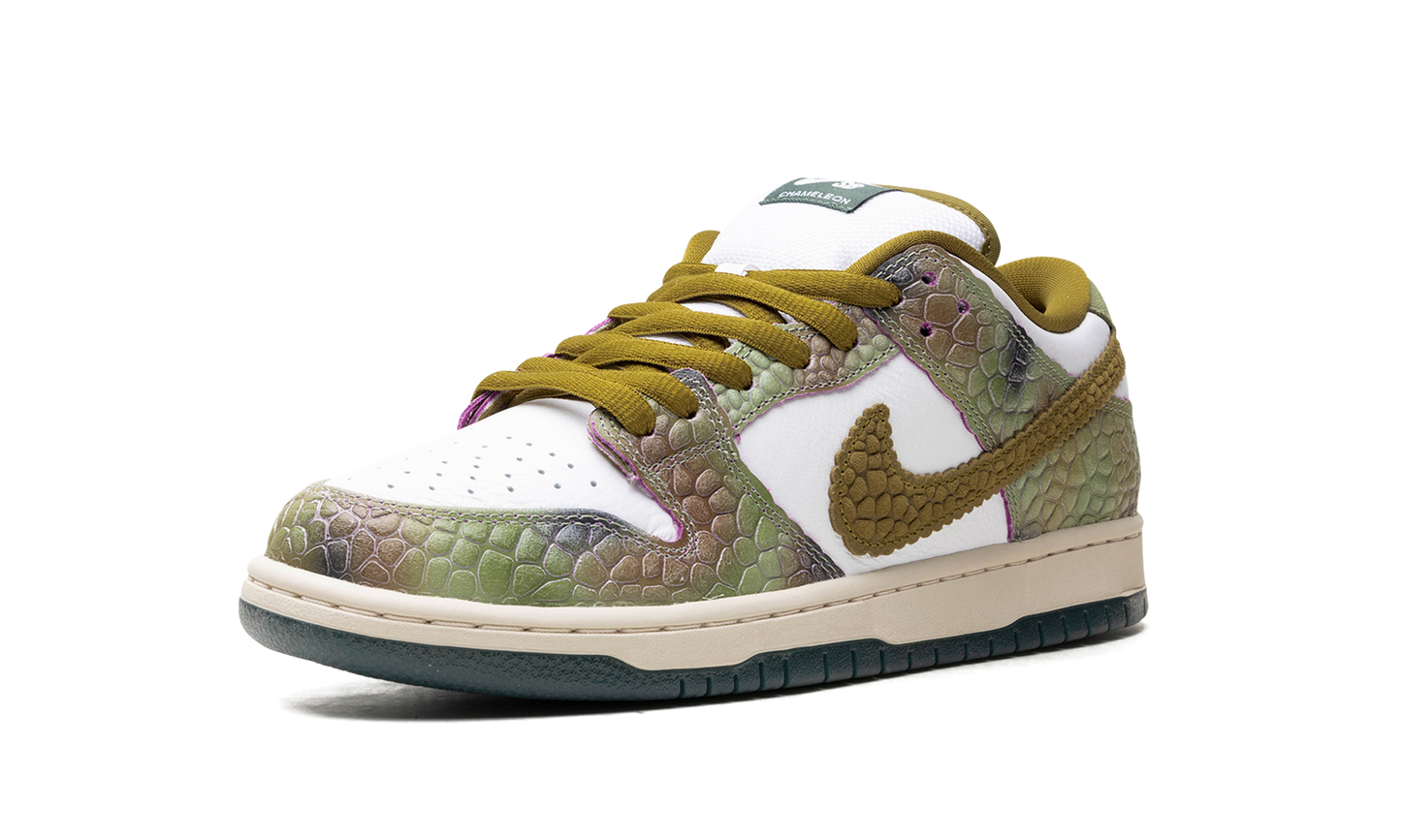 SB Dunk Low "Alexis Sablone - Chameleon" HJ3386 300