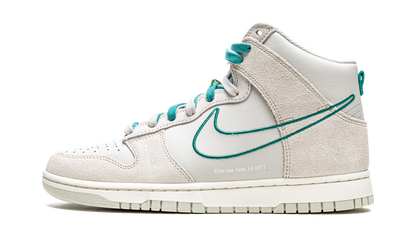 Dunk High SE "First Use - Green Noise" DH0960 001