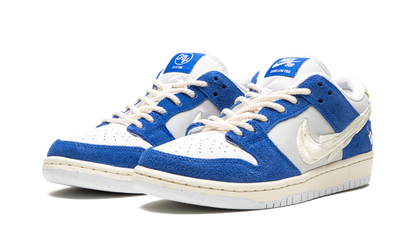 SB Dunk Low "Fly Streetwear - Gardenia" DQ5130 400