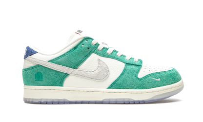 Dunk Low / Kasina "Road Sign" CZ6501 101