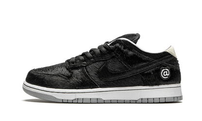 SB Dunk Low "Medicom Toy - BE@RBRICK" CZ5127 001
