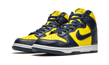 Dunk High SP "Michigan" CZ8149 700