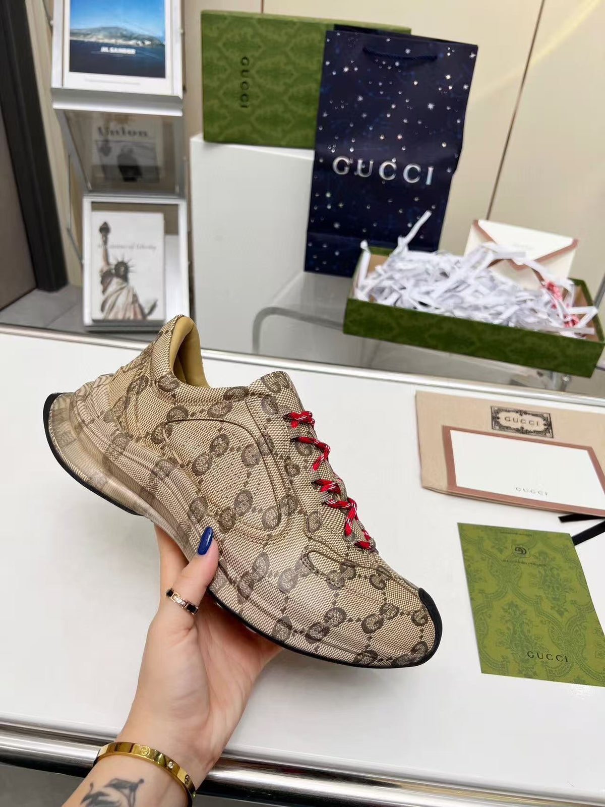 Gucci Run Sneakers Ebony Red Cowhide 449712