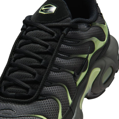 Nike Air Max Plus TN 'Iron Gray Light Liquid Lime Black' (2021)