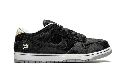 SB Dunk Low "Medicom Toy - BE@RBRICK" CZ5127 001