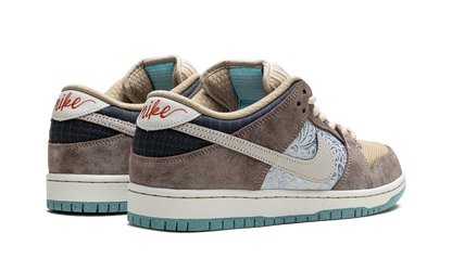 SB Dunk Low "Big Money Savings" FZ3129 200