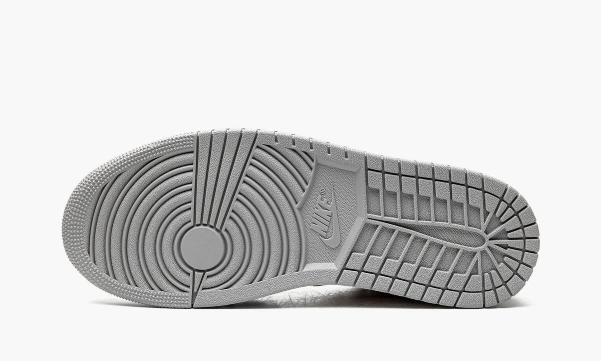 AIR JORDAN 1 LOW SE “White / Grey / Red” Sneakers - Retro Runner