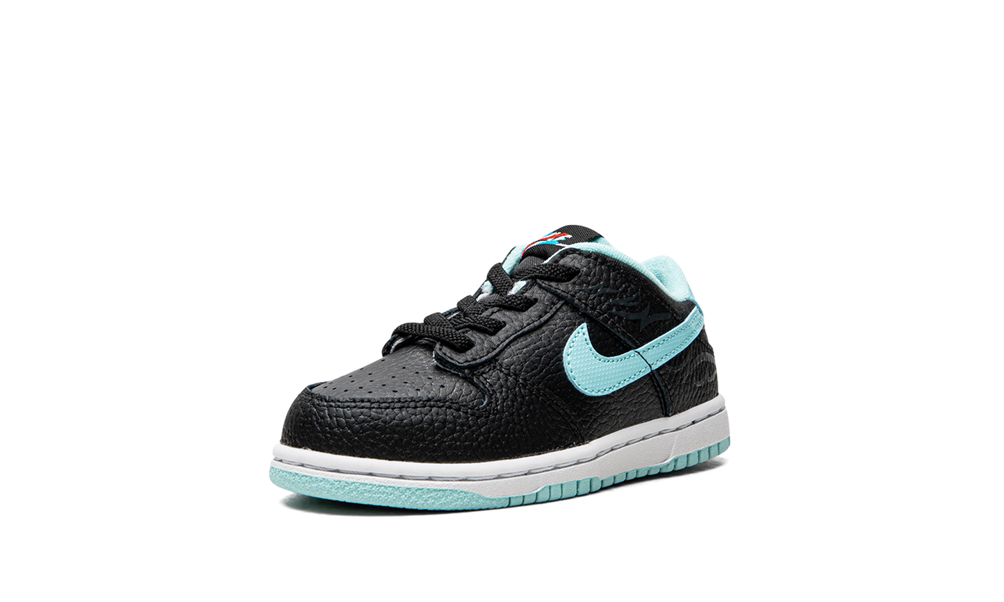 Dunk Low SE TD "Barbershop" DH9760 001