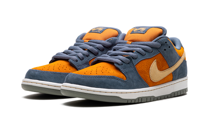 SB Dunk Low Pro "Light Carbon" HF3063 002