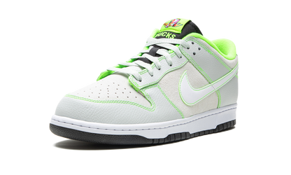 Dunk Low UO P "Oregon" FQ7260 001