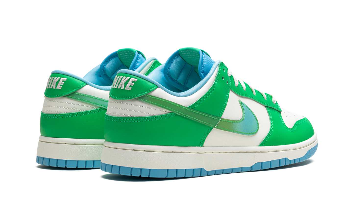 Nike Dunk Low "Green Shock" FZ4015 399