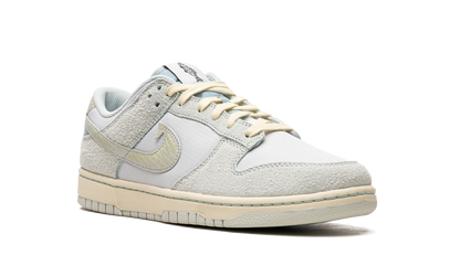 Dunk Low Retro "Gone Fishing" DV7210 001