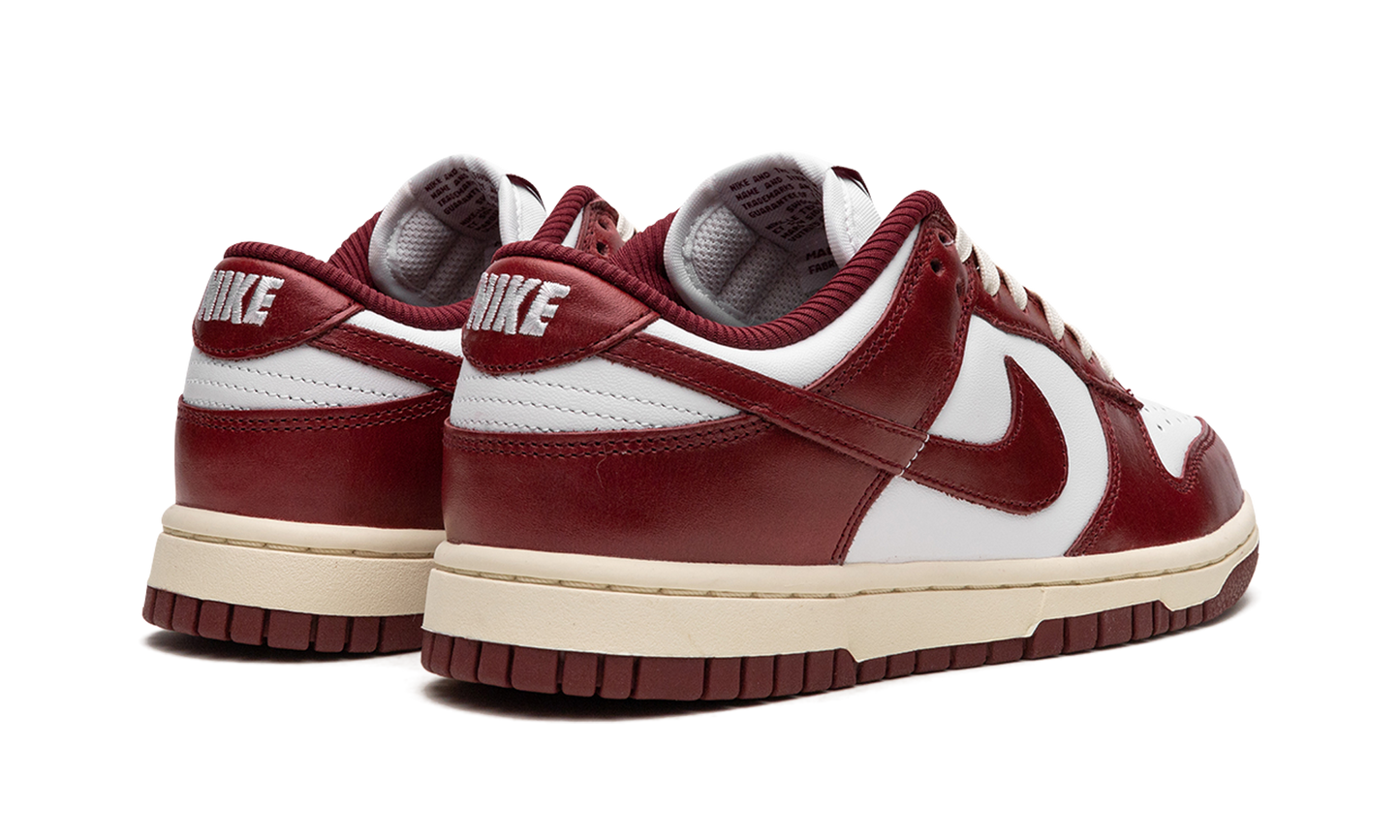 DUNK LOW PRM WMNS "Team Red" FJ4555 100