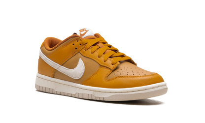 Dunk Low "Monarch" HJ9121 815